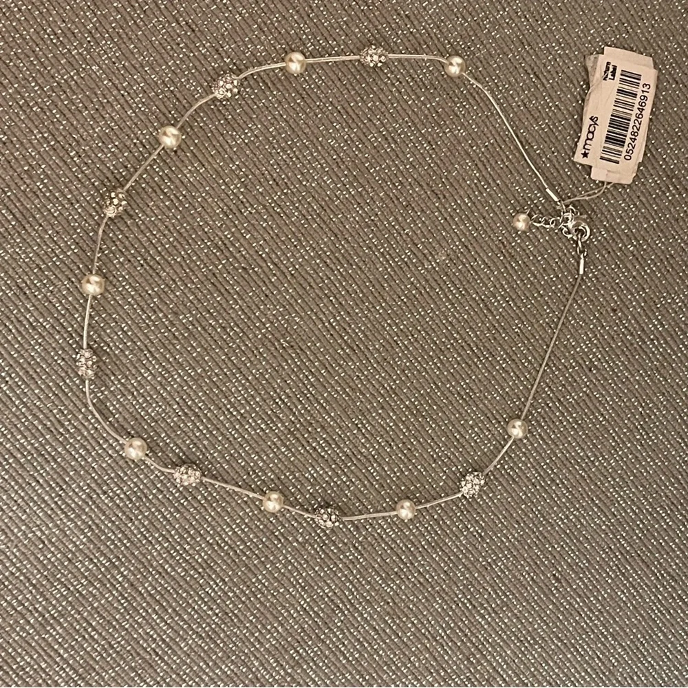 Classics silver-tone white pearl fireball ajustable necklace - Picture 3 of 8
